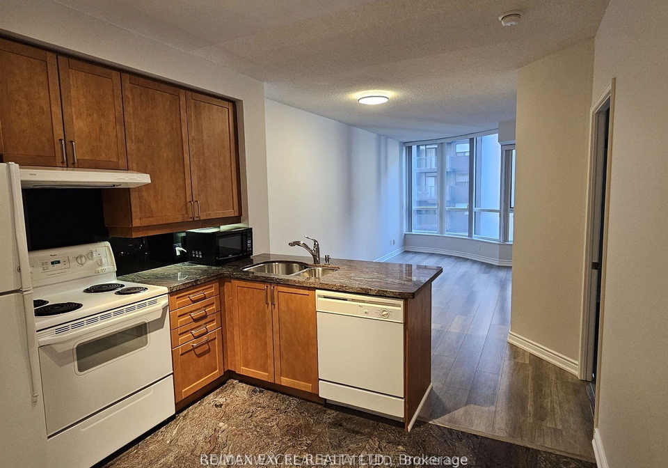55-bloor-street-e-toronto-ontario-c12396921