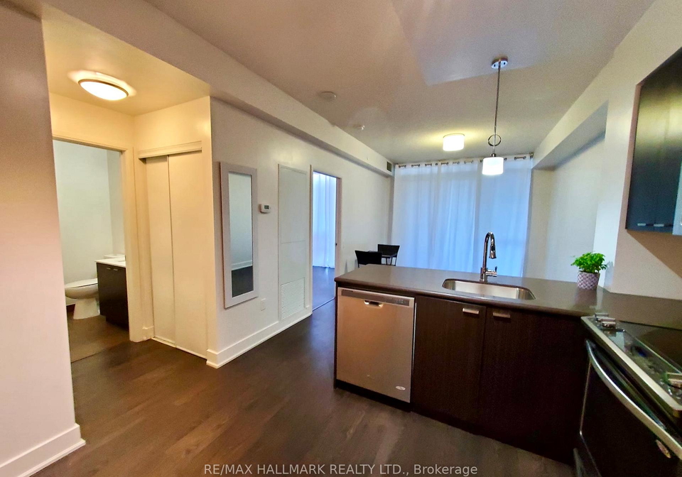 30-roehampton-avenue-toronto-ontario-c12396995