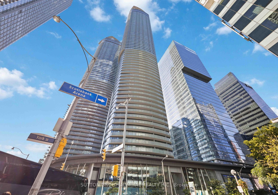 14-york-street-toronto-ontario-c12397307