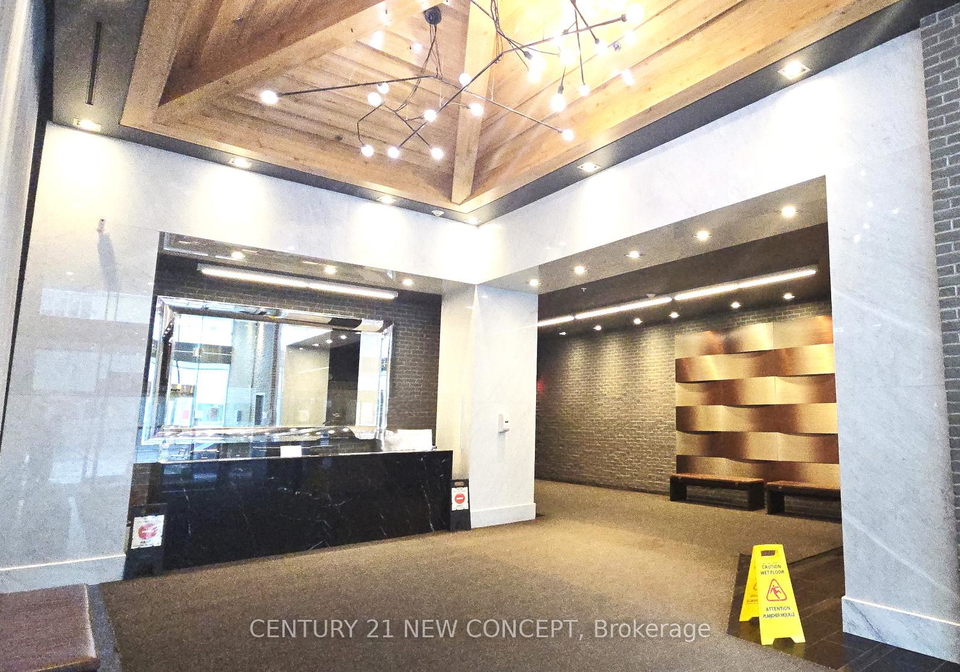 210-simcoe-street-toronto-ontario-c12397342