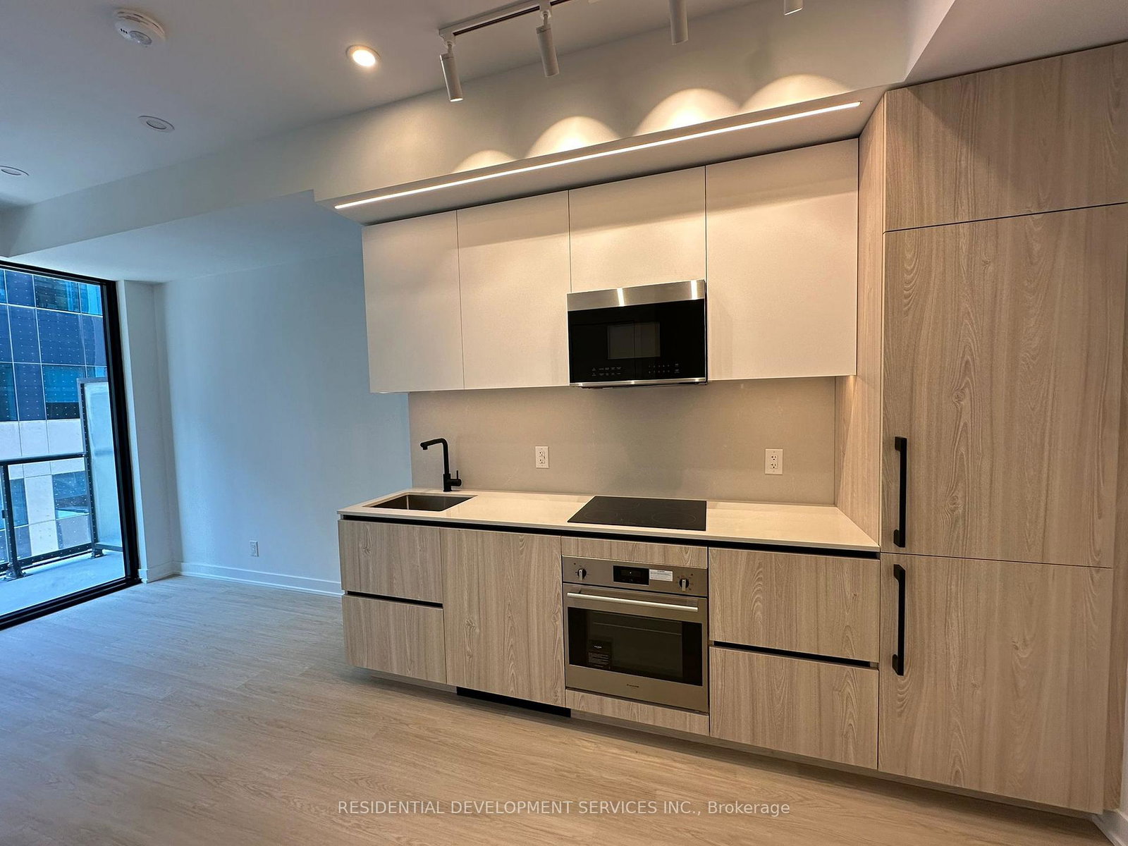 699-sheppard-avenue-e-north-york-ontario-c12397390