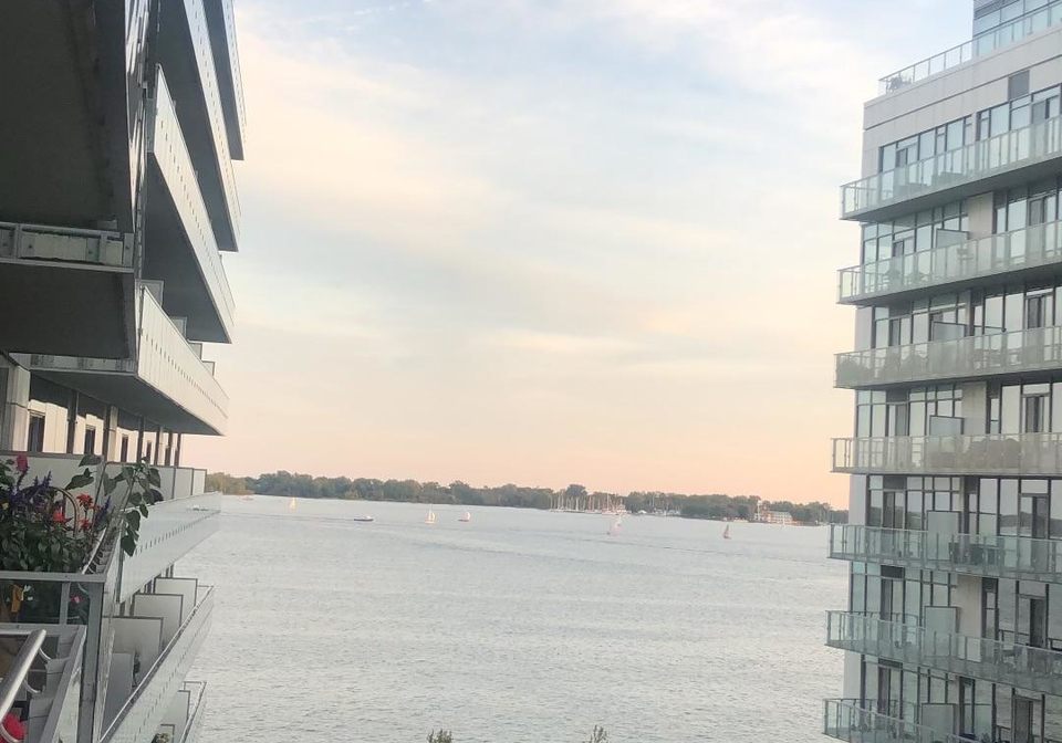 39-queens-quay-e-toronto-ontario-c12397965