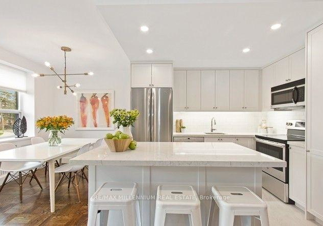 2-ridelle-avenue-toronto-ontario-c12398031