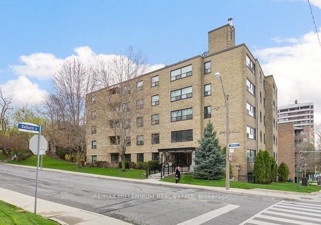 2-ridelle-avenue-toronto-ontario-c12398031