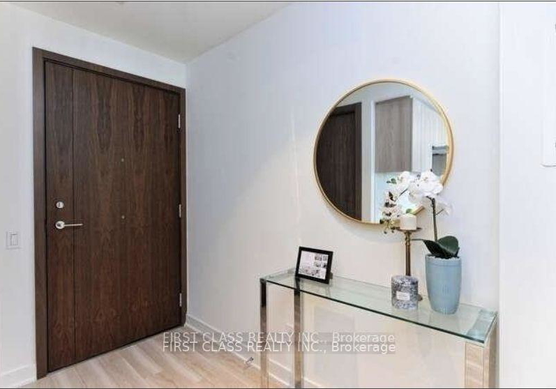 17-bathurst-street-toronto-ontario-c12398065