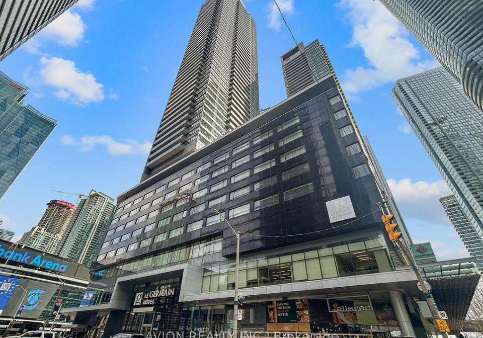 65-bremner-boulevard-toronto-ontario-c12398071