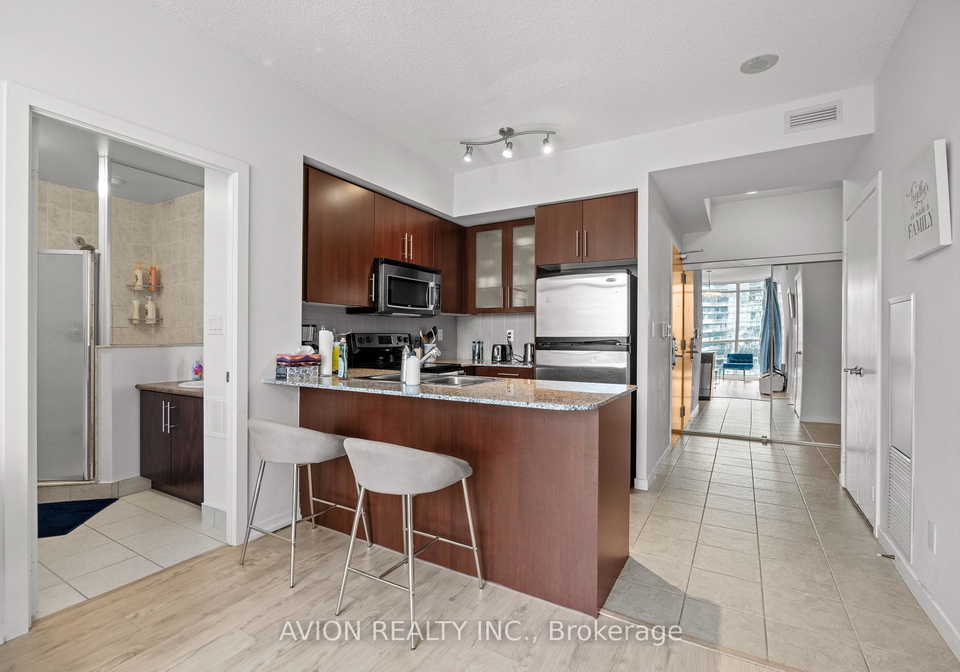 65-bremner-boulevard-toronto-ontario-c12398071