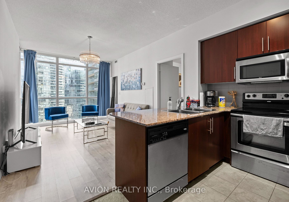 65-bremner-boulevard-toronto-ontario-c12398071