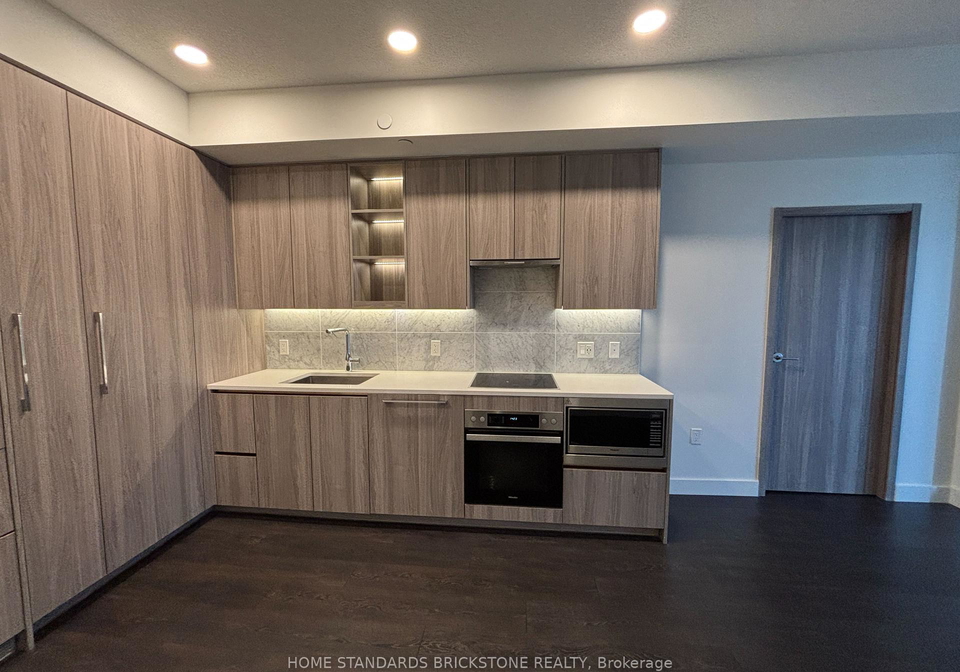 85-mcmahon-drive-north-york-ontario-c12398423