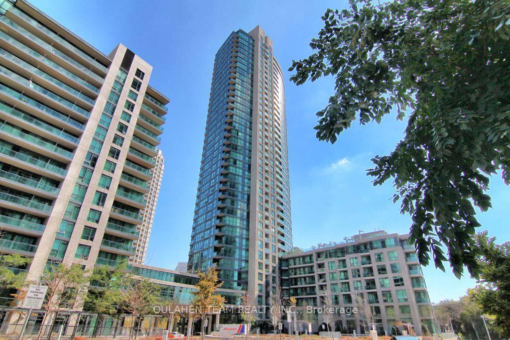 215-fort-york-boulevard-toronto-ontario-c12398431