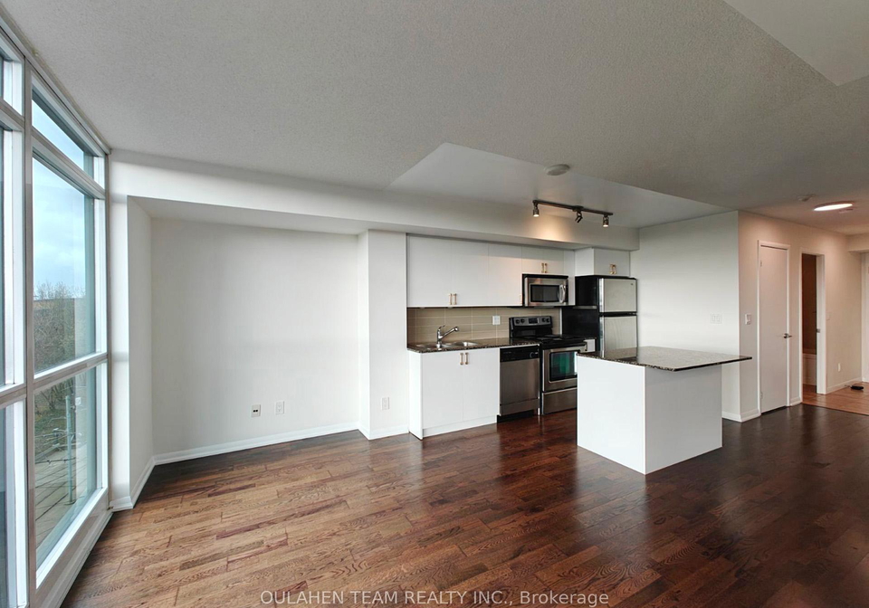 215-fort-york-boulevard-toronto-ontario-c12398431