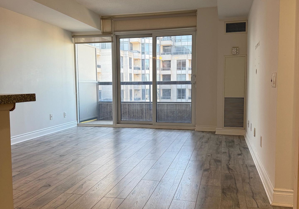 15-northtown-way-north-york-ontario-c12398607