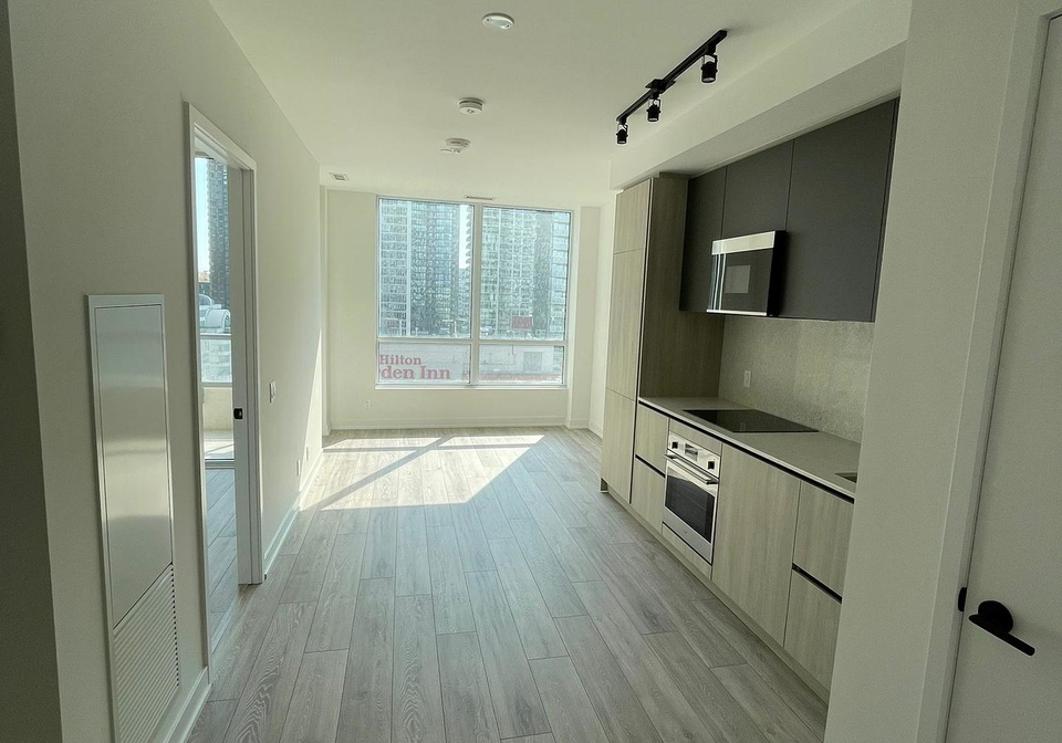 108-peter-street-toronto-ontario-c12398612