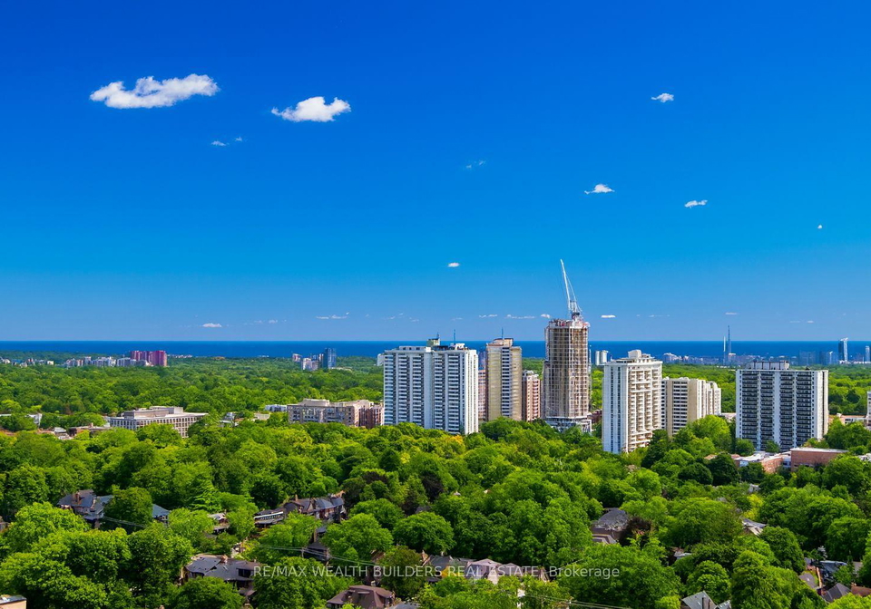 2181-yonge-street-toronto-ontario-c12398783