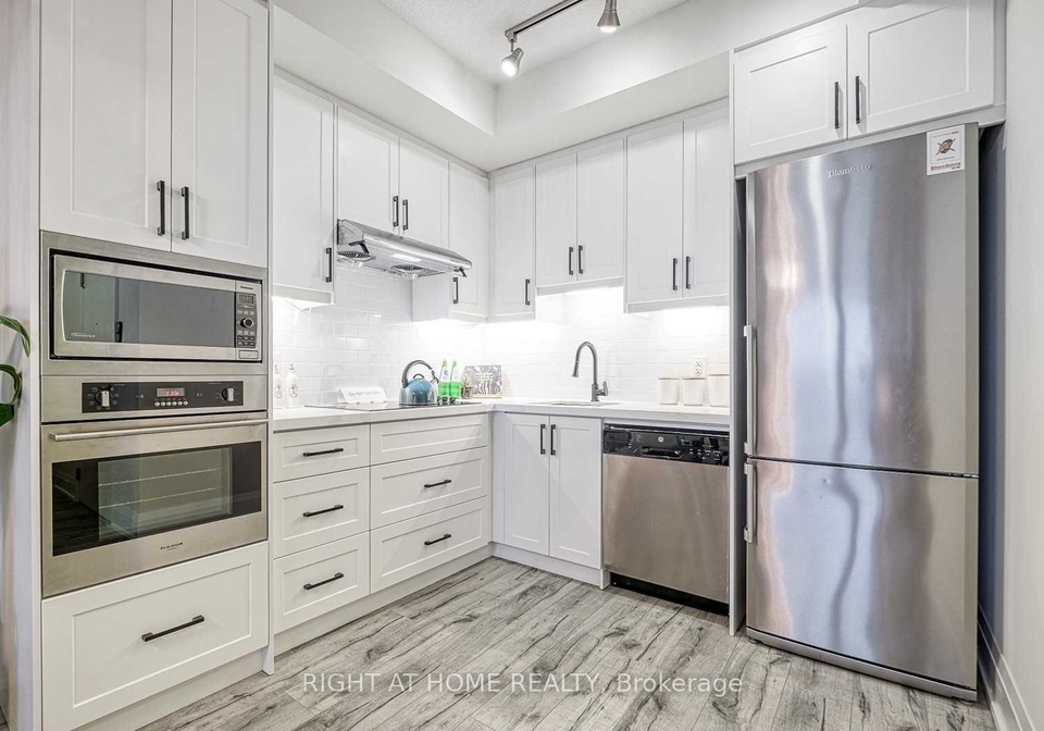 120-harrison-garden-boulevard-north-york-ontario-c12398847