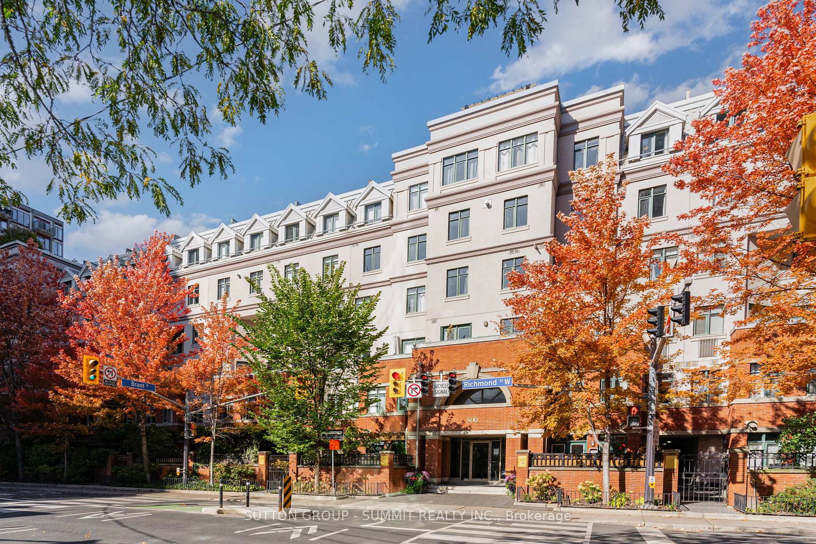 500-richmond-street-w-toronto-ontario-c12398889