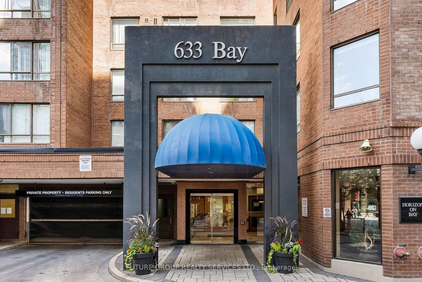 633-bay-street-toronto-ontario-c12398908