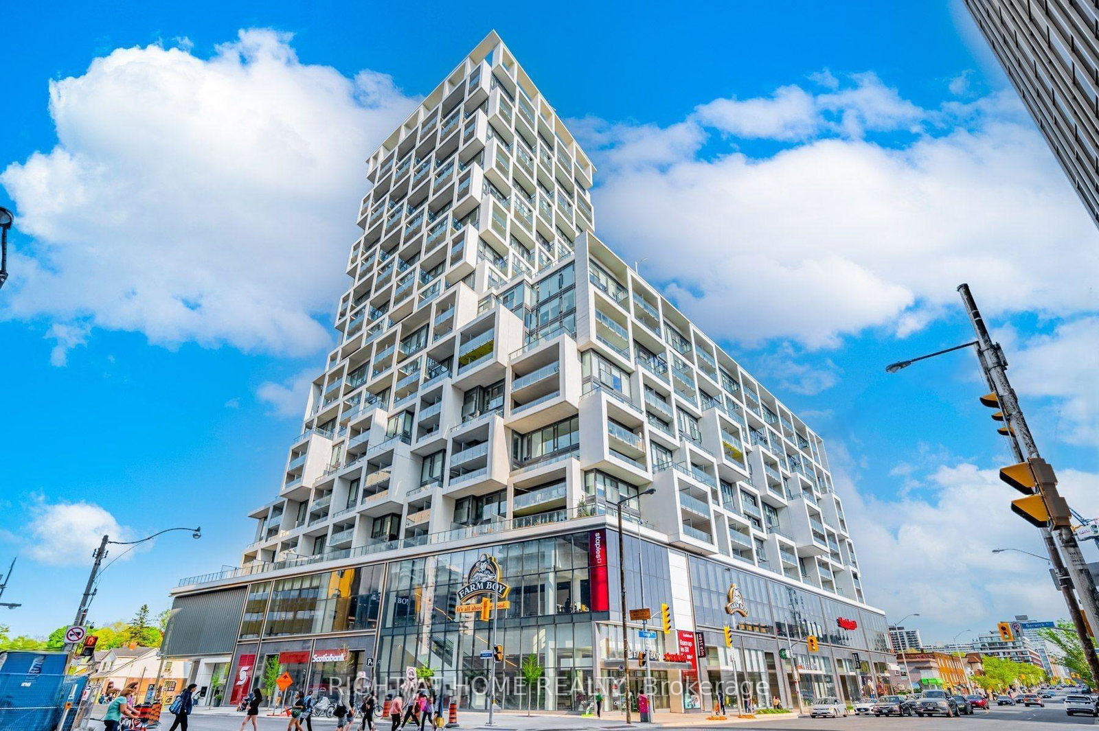 5-soudan-avenue-toronto-ontario-c12398953