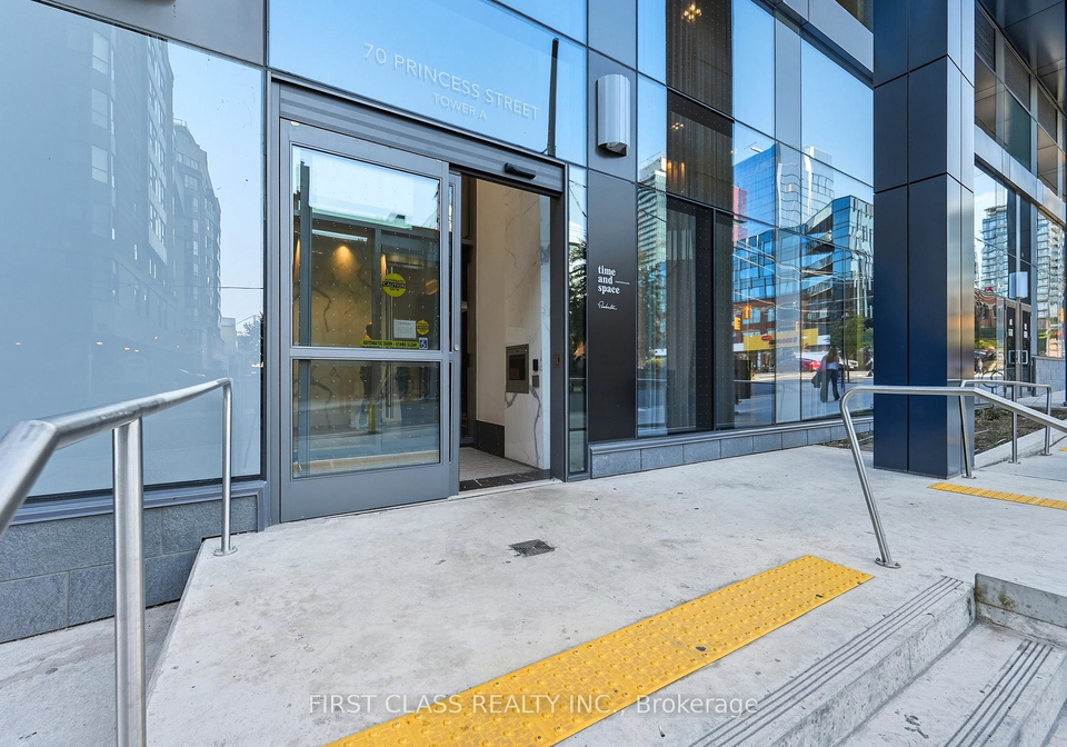 70-princess-street-toronto-ontario-c12398966