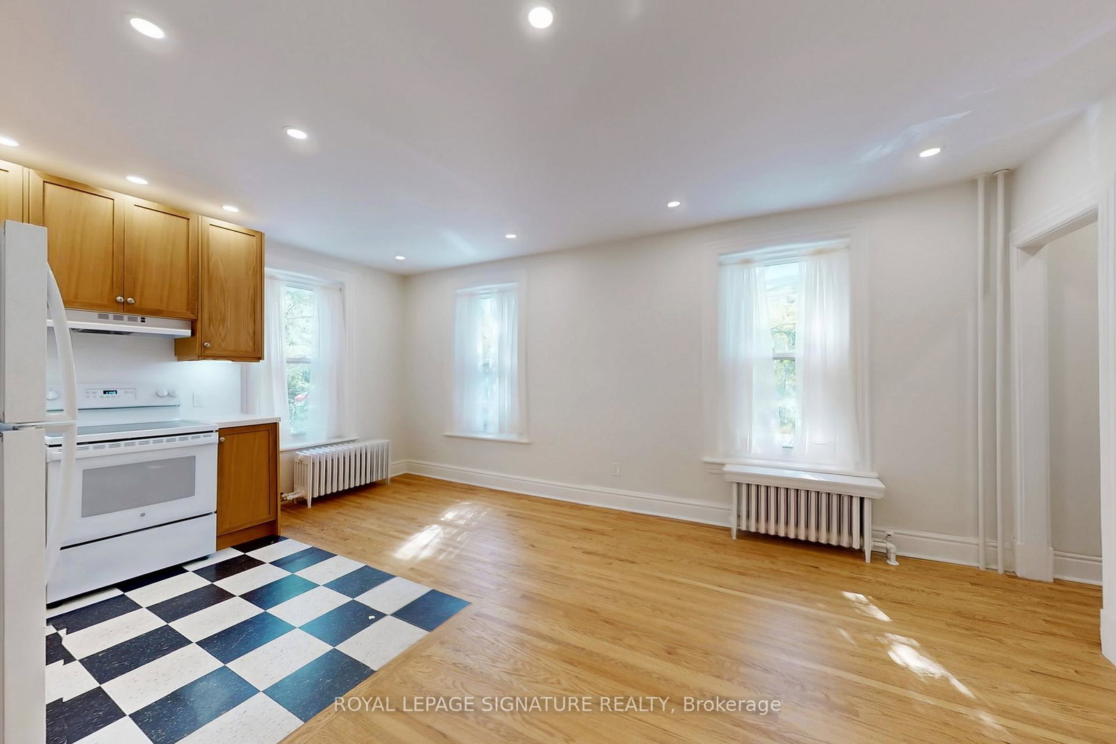 966-dundas-street-w-toronto-ontario-c12398986