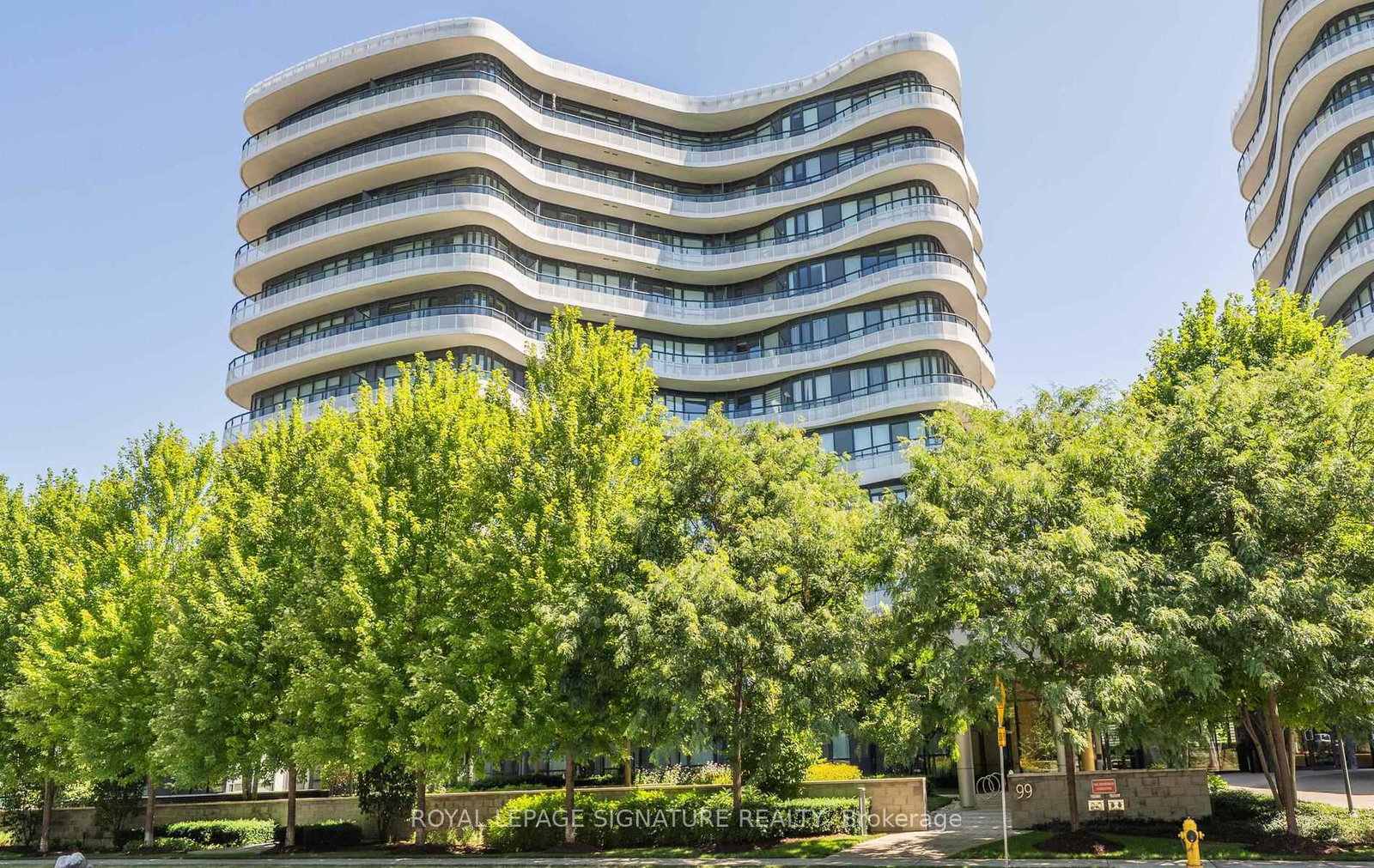 99-the-donway-w-north-york-ontario-c12399245