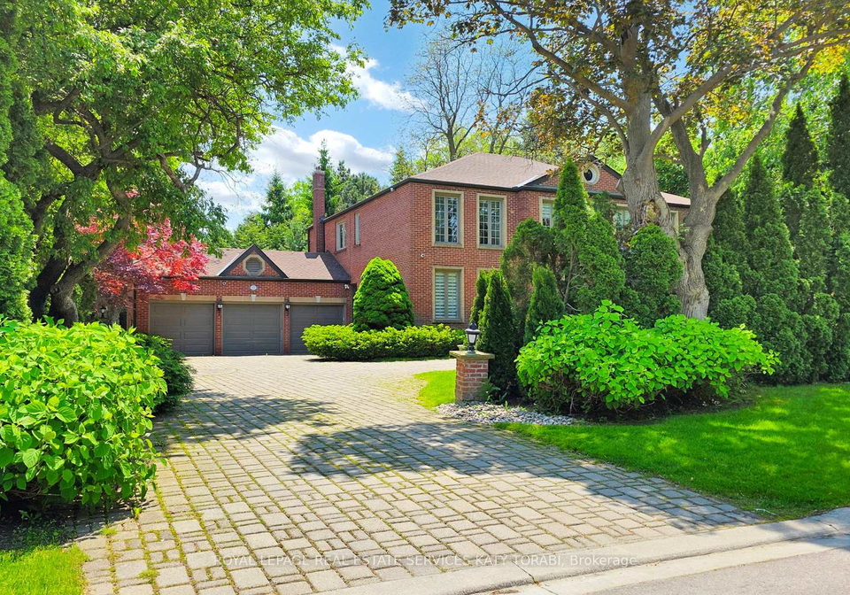 21-forest-heights-boulevard-north-york-ontario-c12399281