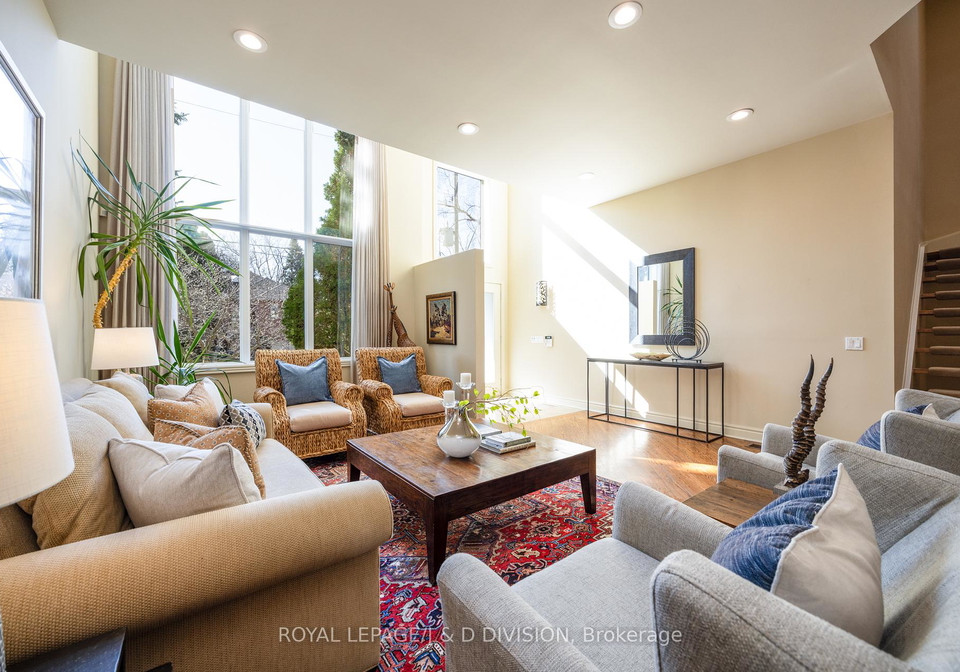 42-munro-boulevard-north-york-ontario-c12399435