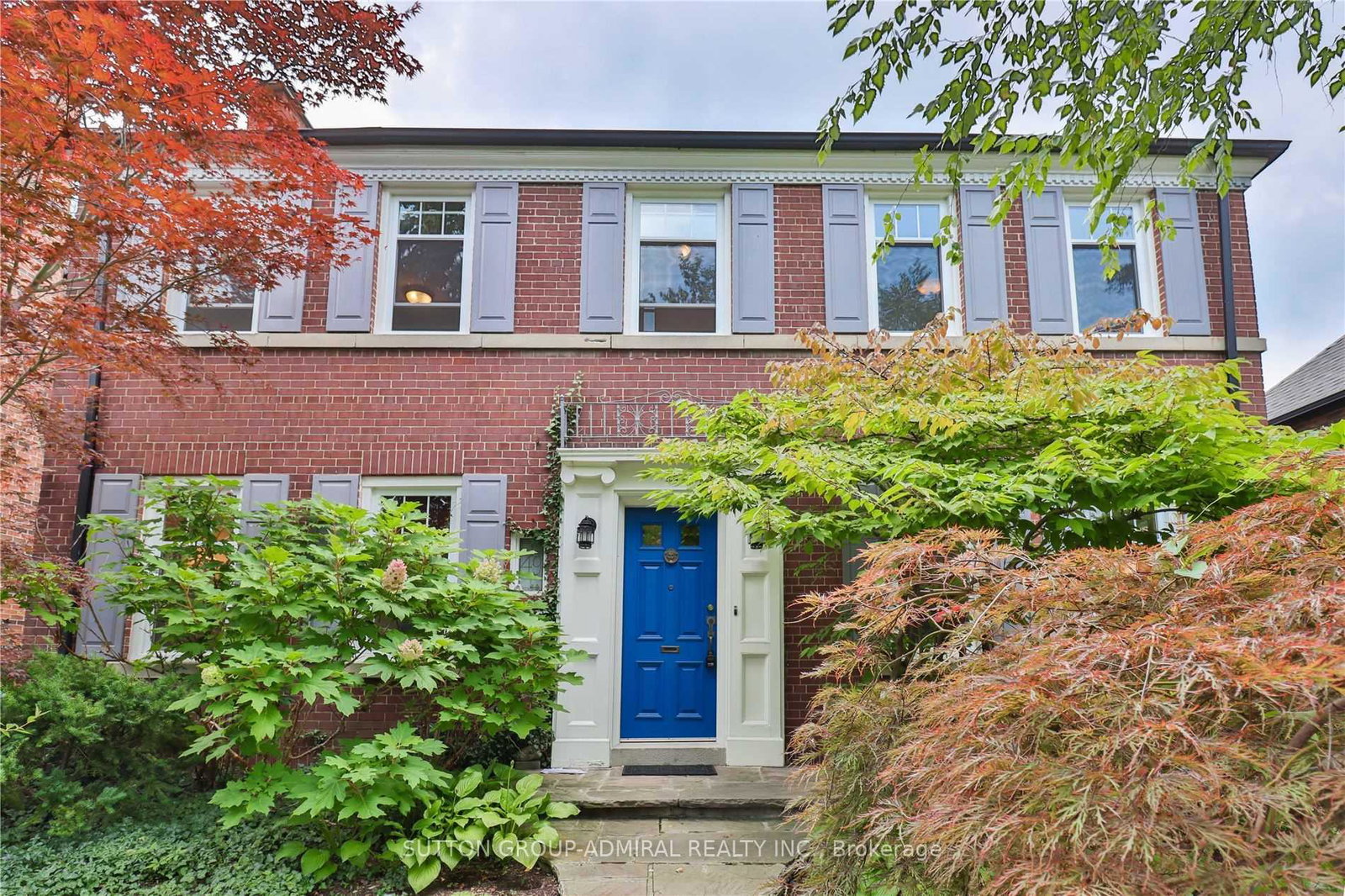 49-hillcrest-drive-toronto-ontario-c12399477