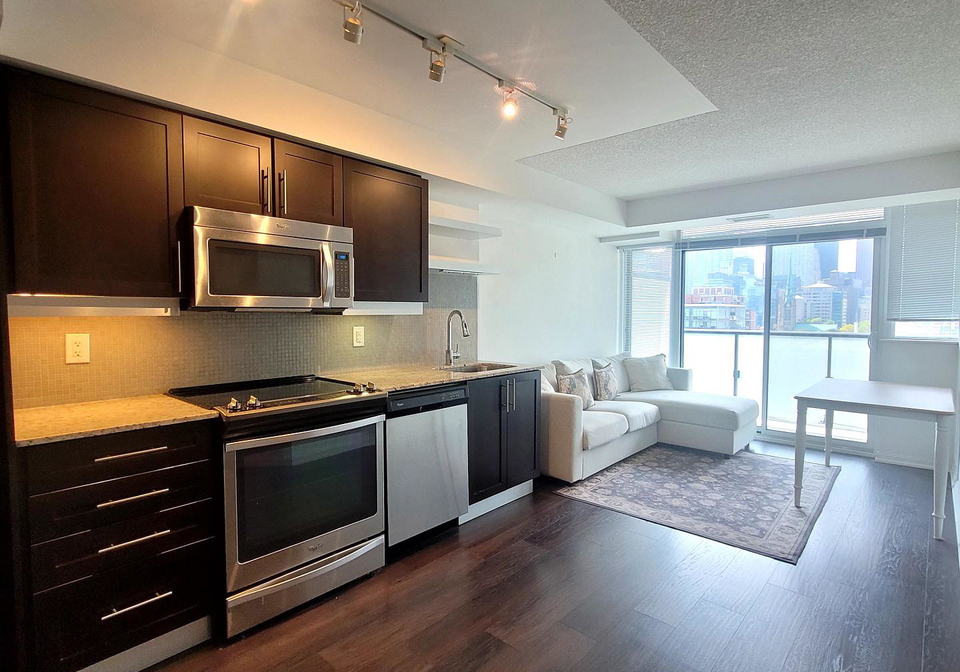 400-adelaide-street-e-toronto-ontario-c12399612