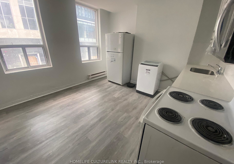 632b-yonge-street-toronto-ontario-c12399774
