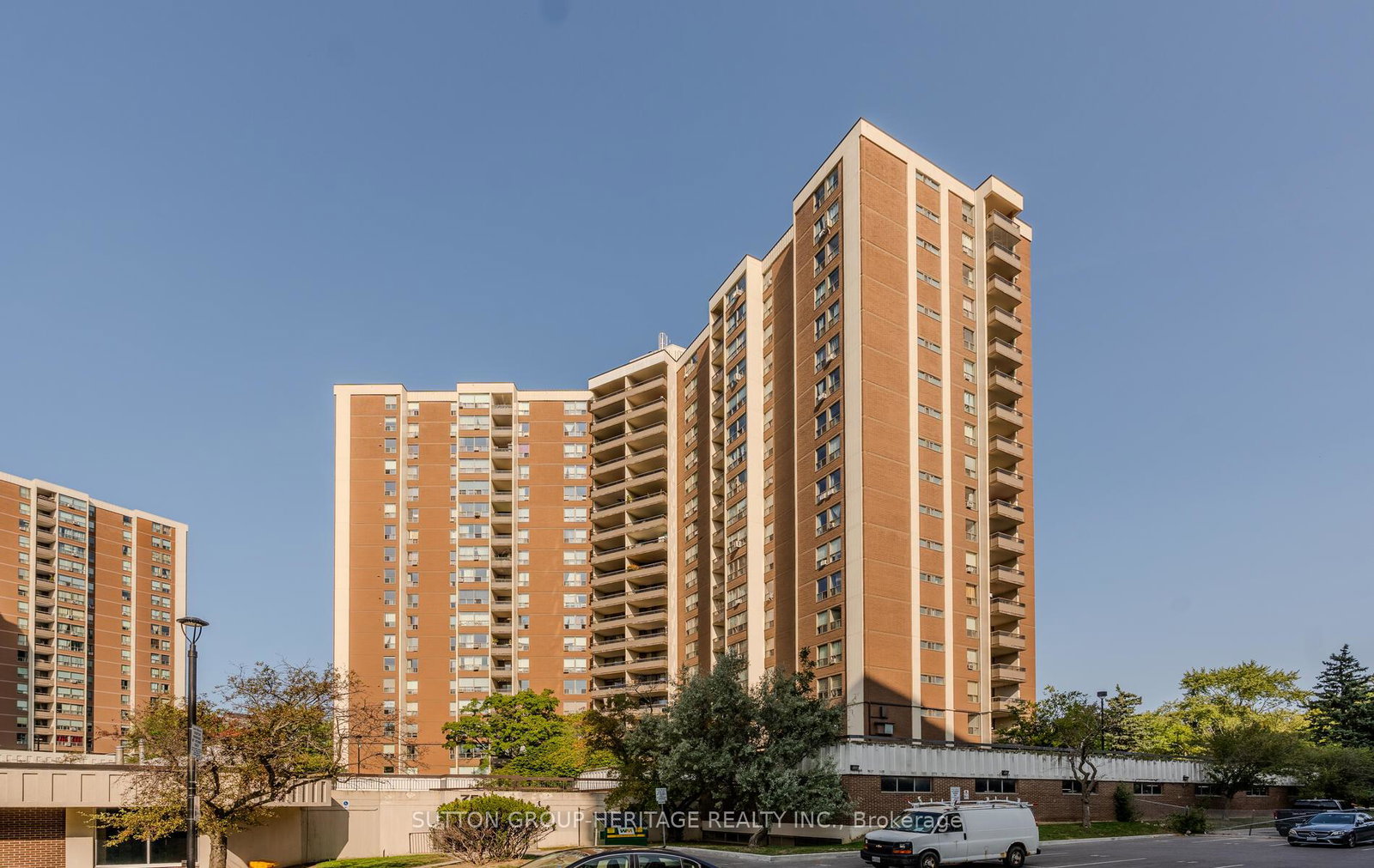 5-vicora-linkway-way-east-york-ontario-c12399851