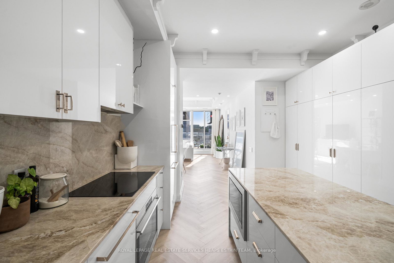 2181-yonge-street-toronto-ontario-c12399927