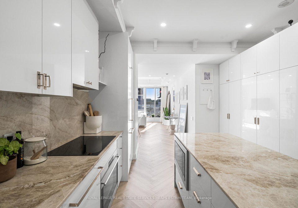 2181-yonge-street-toronto-ontario-c12399927