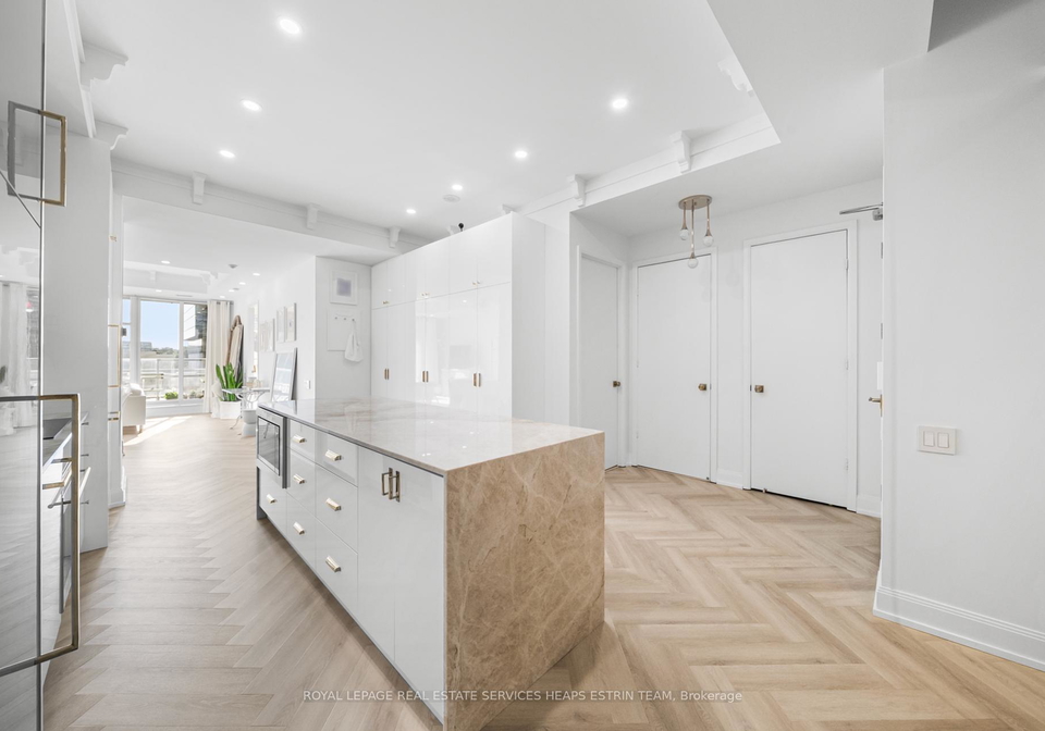 2181-yonge-street-toronto-ontario-c12399927