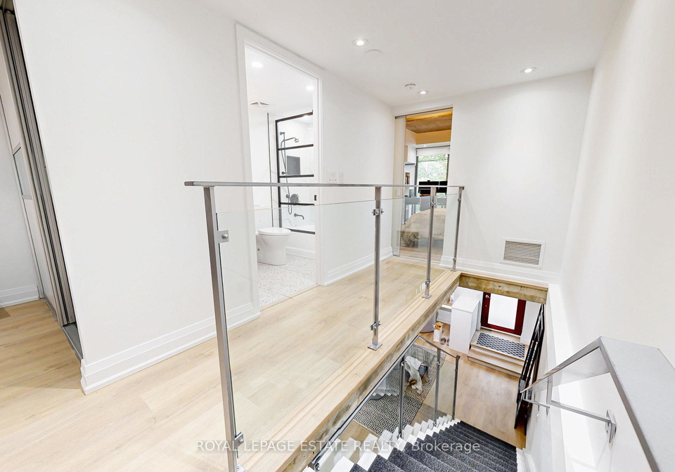 55-stewart-street-toronto-ontario-c12400464
