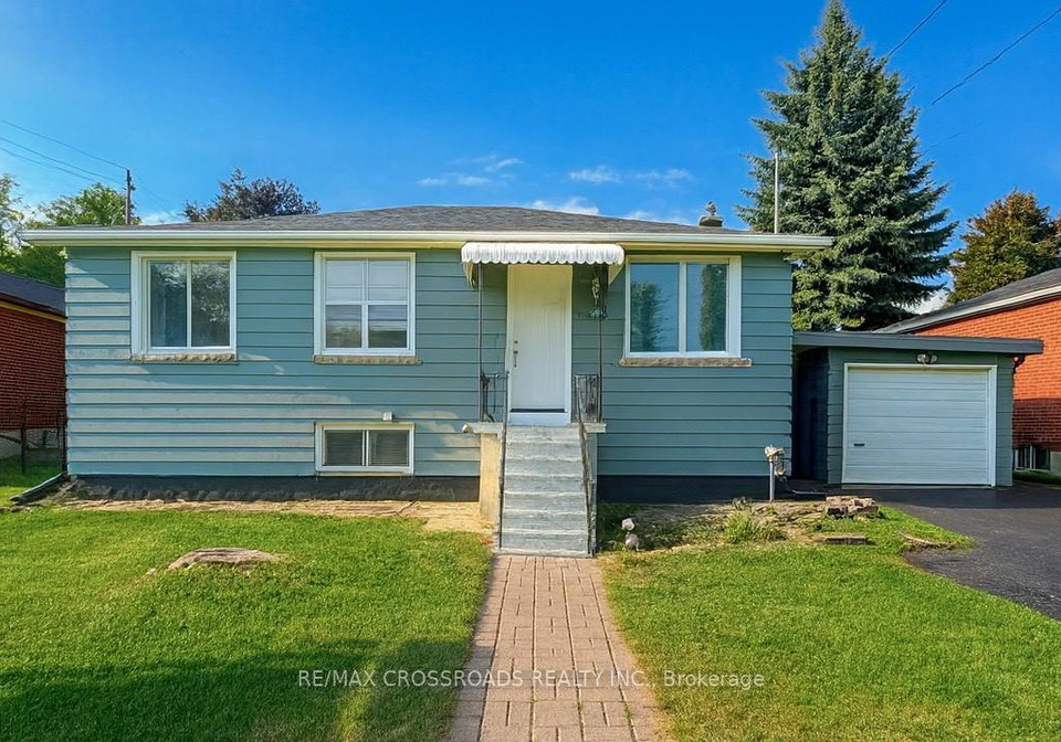 260-connaught-avenue-toronto-ontario-c12400756