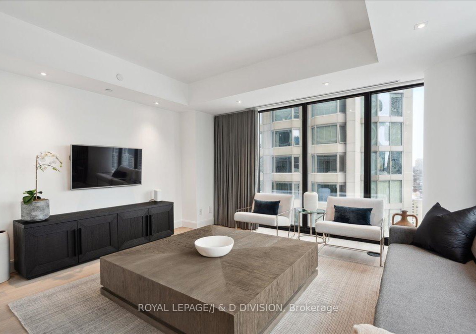 200-cumberland-street-toronto-ontario-c12400766
