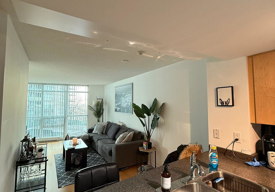 231-fort-york-boulevard-toronto-ontario-c12400771