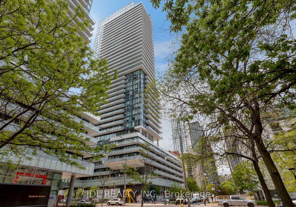 161-roehampton-avenue-s-toronto-ontario-c12400790