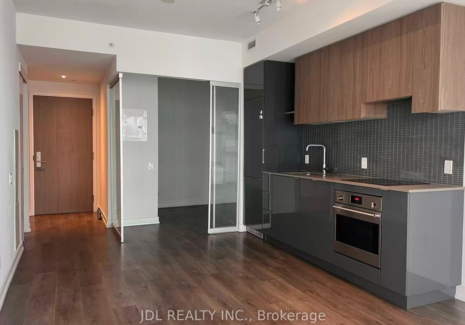 161-roehampton-avenue-s-toronto-ontario-c12400790