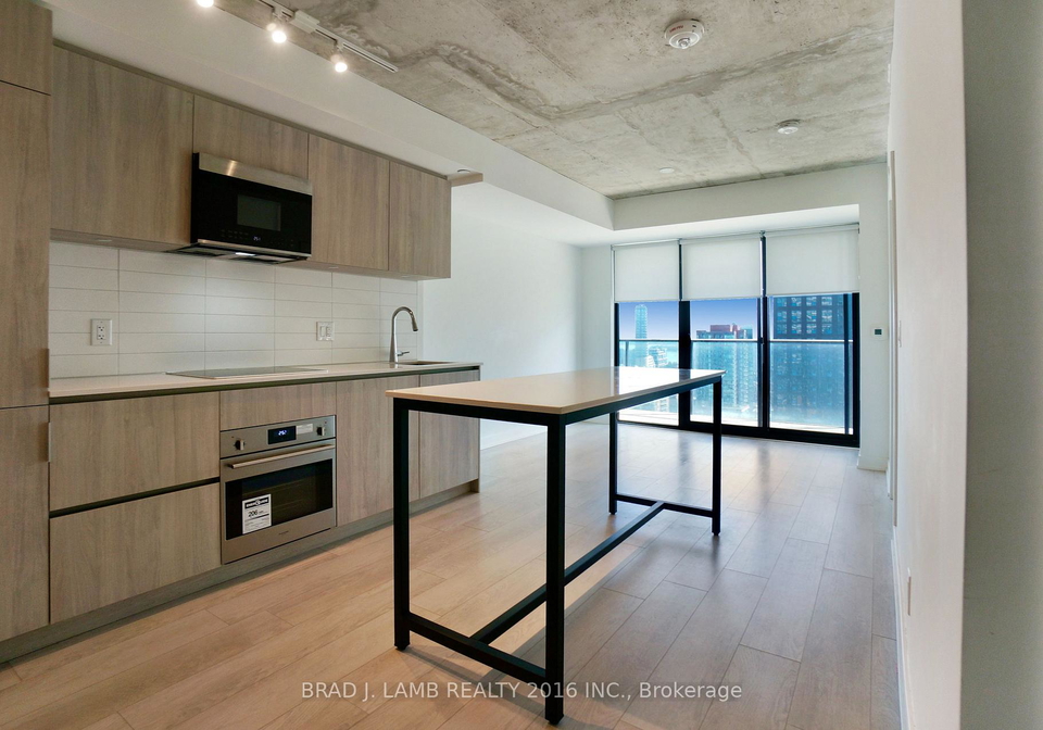 47-mutual-street-toronto-ontario-c12400934