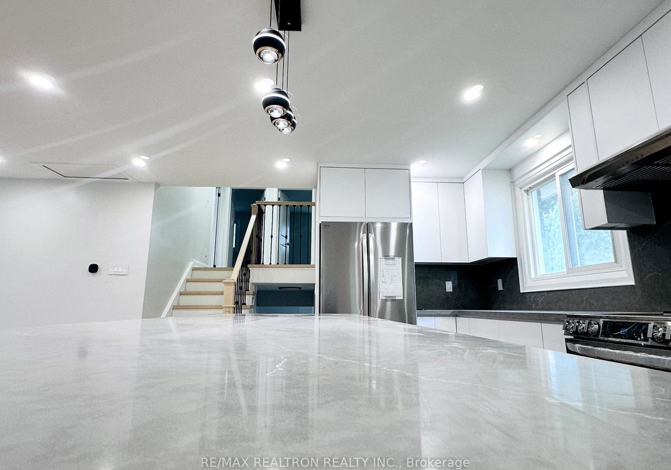 54-bellbury-crescent-north-york-ontario-c12401126