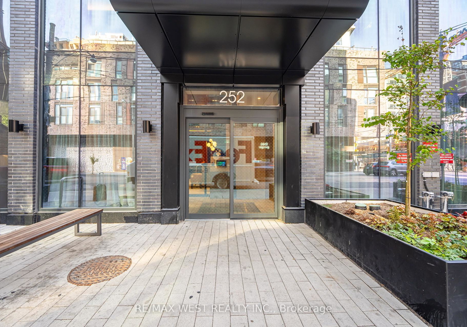 252-church-street-toronto-ontario-c12401382
