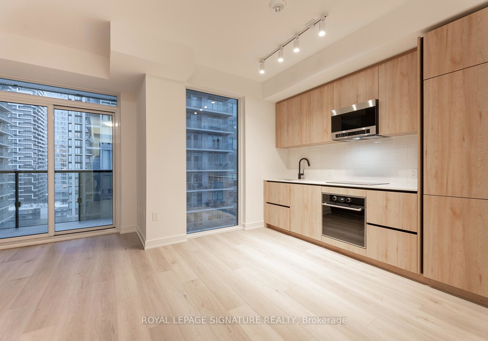 117-broadway-avenue-toronto-ontario-c12402022