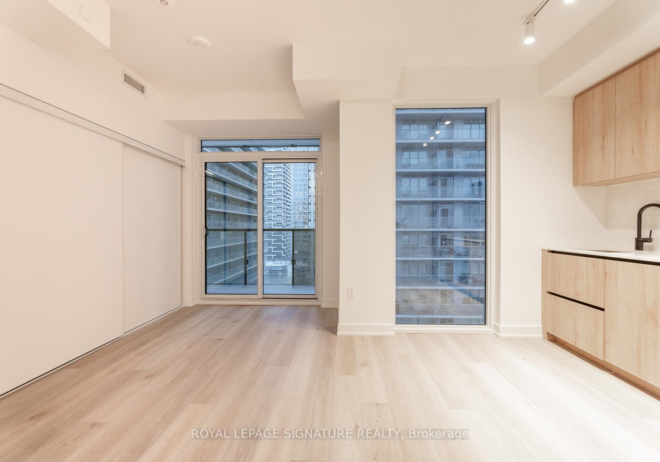 117-broadway-avenue-toronto-ontario-c12402022