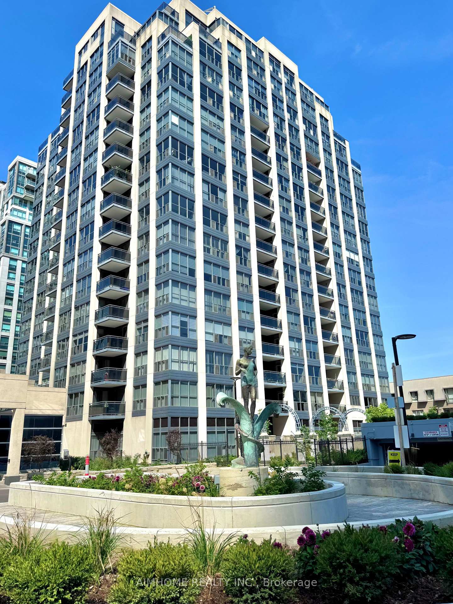 28-hollywood-avenue-north-york-ontario-c12402033