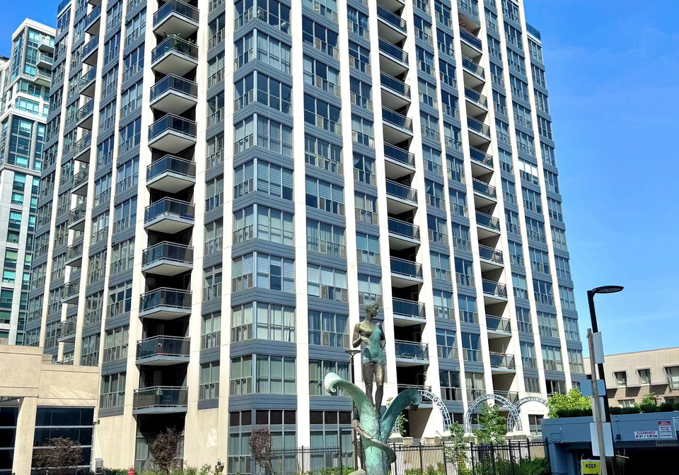 28-hollywood-avenue-north-york-ontario-c12402033