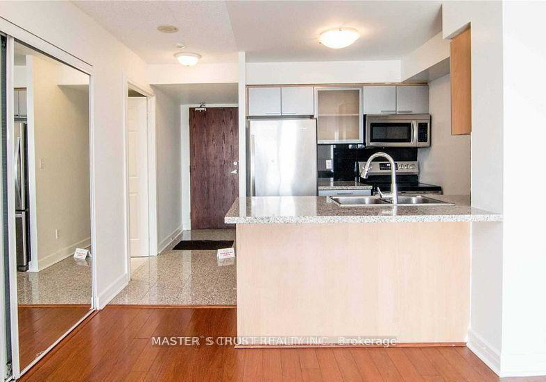 18-harrison-garden-boulevard-north-york-ontario-c12402549