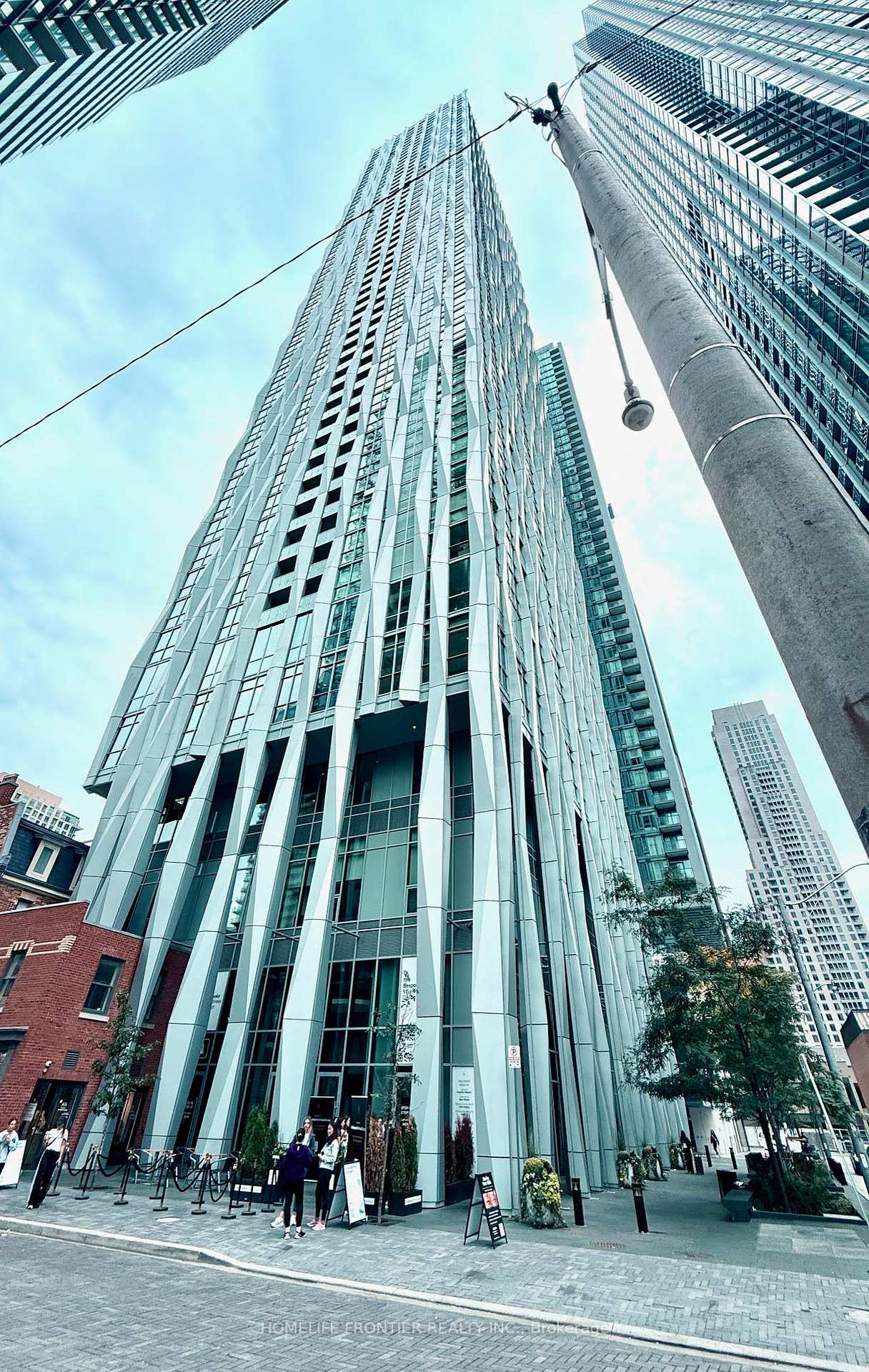 1-yorkville-avenue-toronto-ontario-c12402559