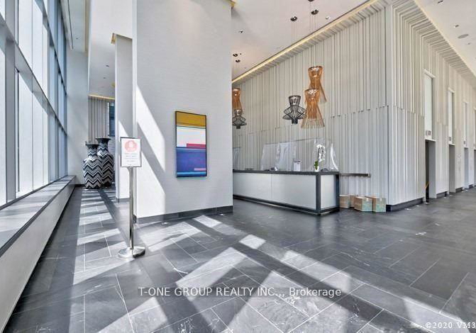42-charles-street-e-toronto-ontario-c12402597